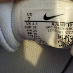 Nike Shoes - Nike women's running shoe Nike Shoes - Nike women's running shoe